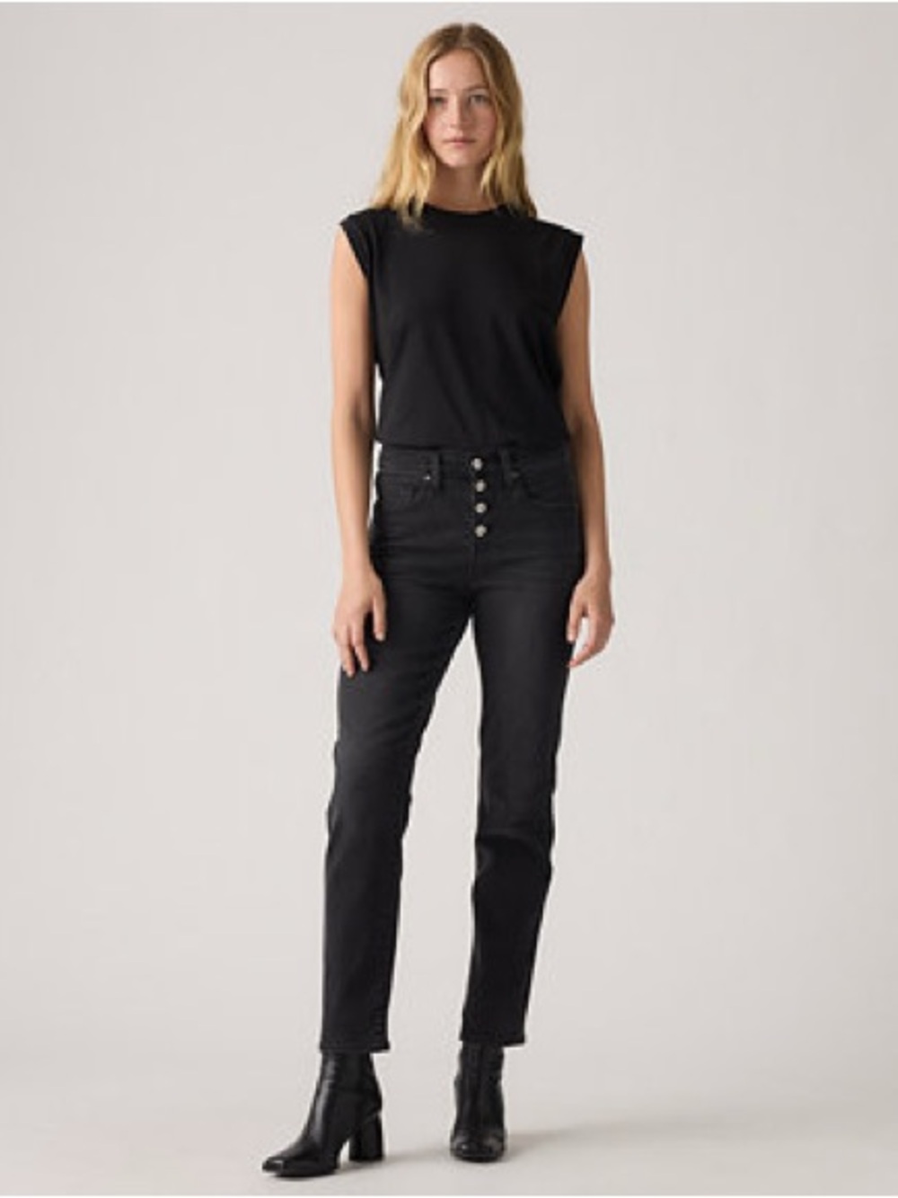 Levi’s black jeans